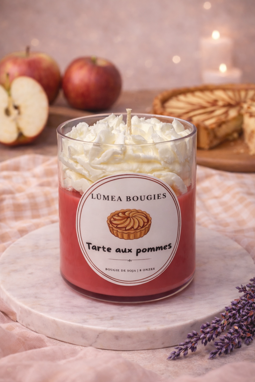 Chandelle artisanale parfumée Tarte aux Pommes Épicée à la cire de soja fabriquée au Québec
